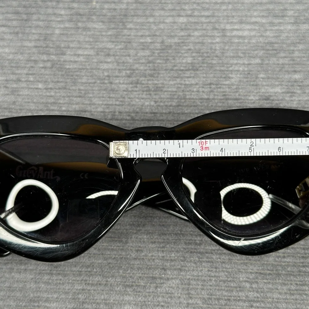 Grey Ant Above Average Black Cat Eye Sunglasses Carl Zeiss Optics Italy